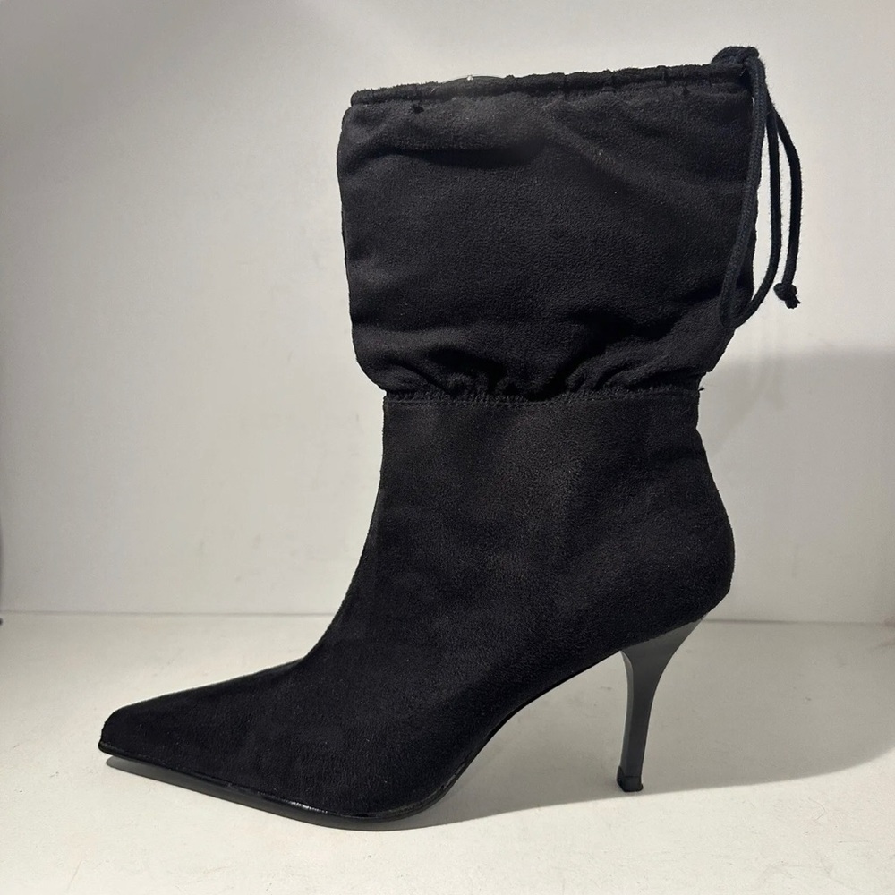 Fioni Black Faux Suede Pointed Toe Slouch Ankle Booties Women’s Size 7